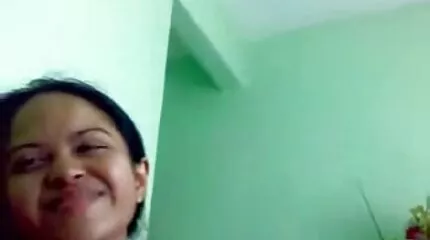 The Negro fucks วีดีโอ หนัง เซ็กซ์ coquette หนุ่มในท่าที่แตกต่างกัน